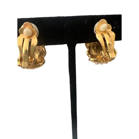 Vintage Clip-on Earrings Faux Pearls Seed Goldtone Elegant And Classic - Picture 4 of 9